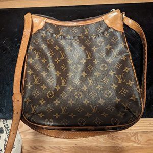 Louis Vuitton Odeon Bag in Monogram Canvas